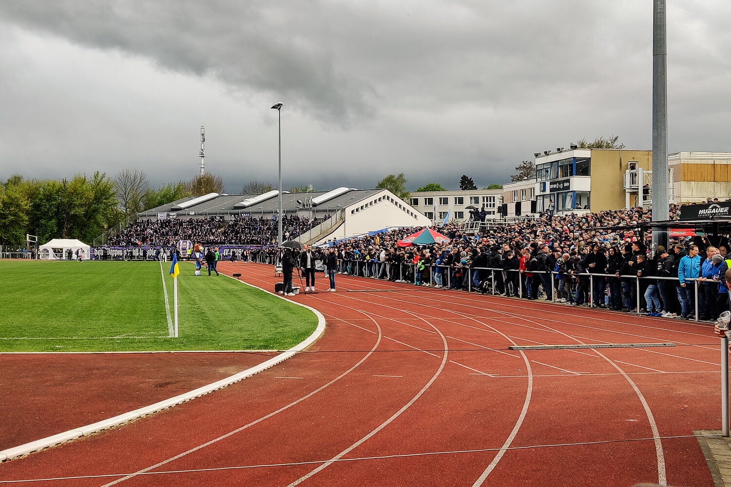 Bischofswerdaer FV 08 – FC Erzgebirge Aue – Bild 1