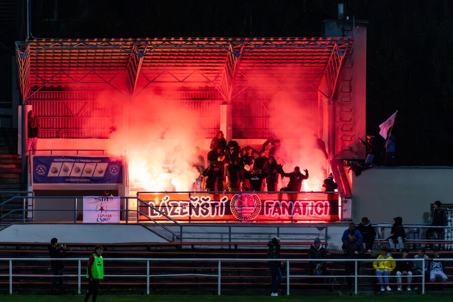 FC Slavia Karlovy Vary – FK Ostrov – Bild 23