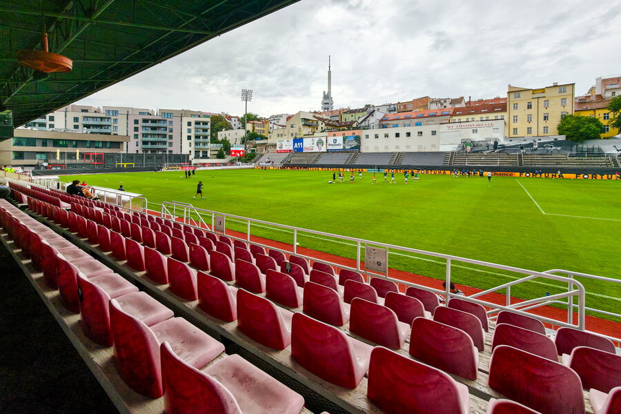 SK Slavia Praha B – FK Viktoria Žižkov – Bild 2