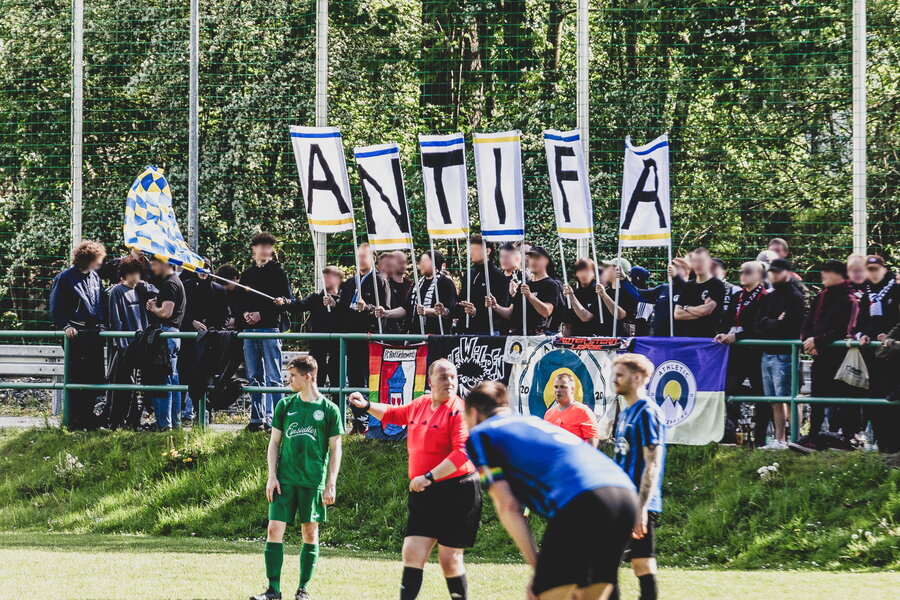 SV Viktoria 03 Einsiedel – Athletic Sonnenberg – Bild 12