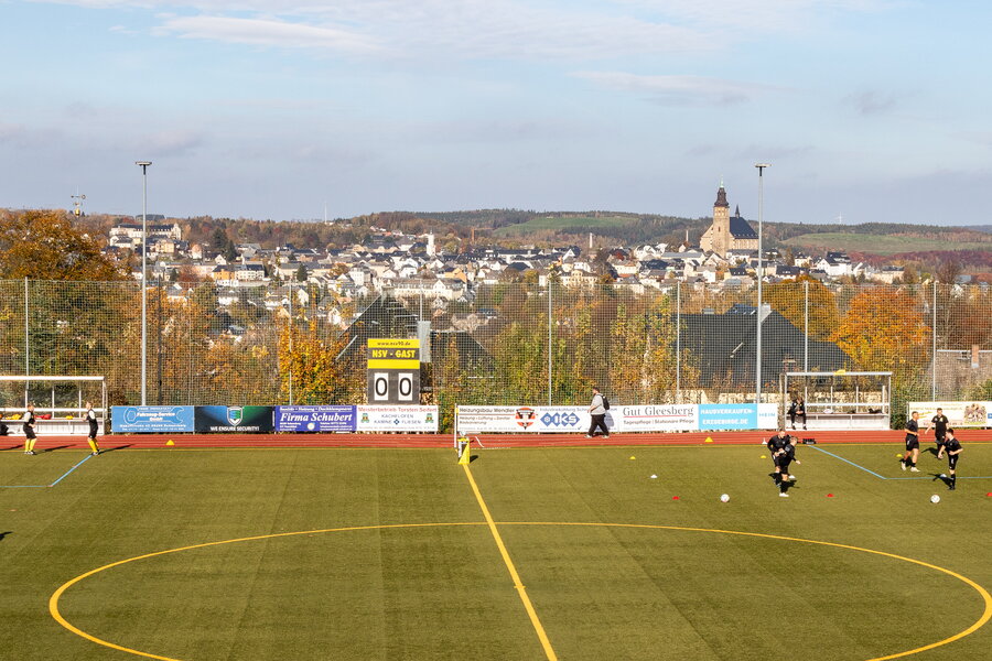 Neustädtler SV Schwarz-Gelb 90 – FC Concordia Schneeberg – Bild 2