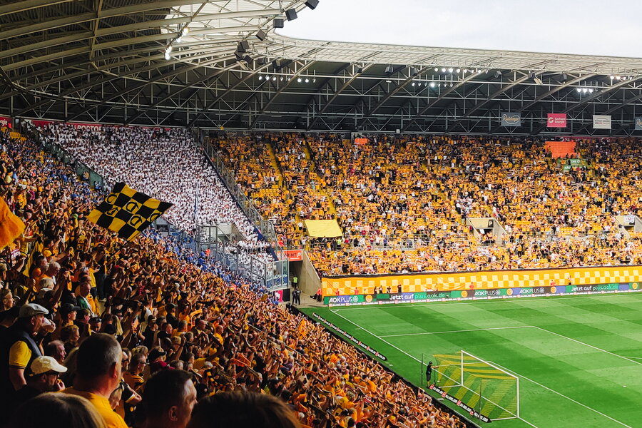 SG Dynamo Dresden – 1. FC Magdeburg – Bild 3