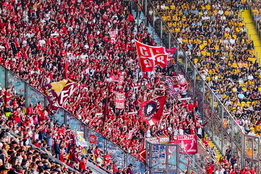 SG Dynamo Dresden – 1. FC Kaiserslautern – Bild 11