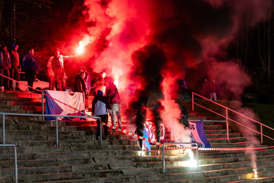 FC Slavia Karlovy Vary – FK Ostrov – Bild 37
