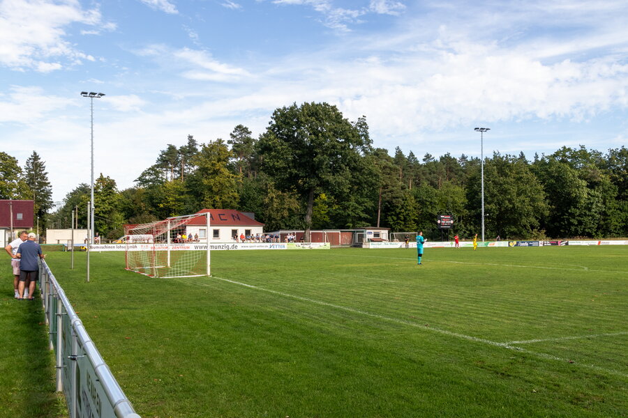 FV Eintracht 08 Niesky – NFV Gelb-Weiß Görlitz 09 – Bild 15