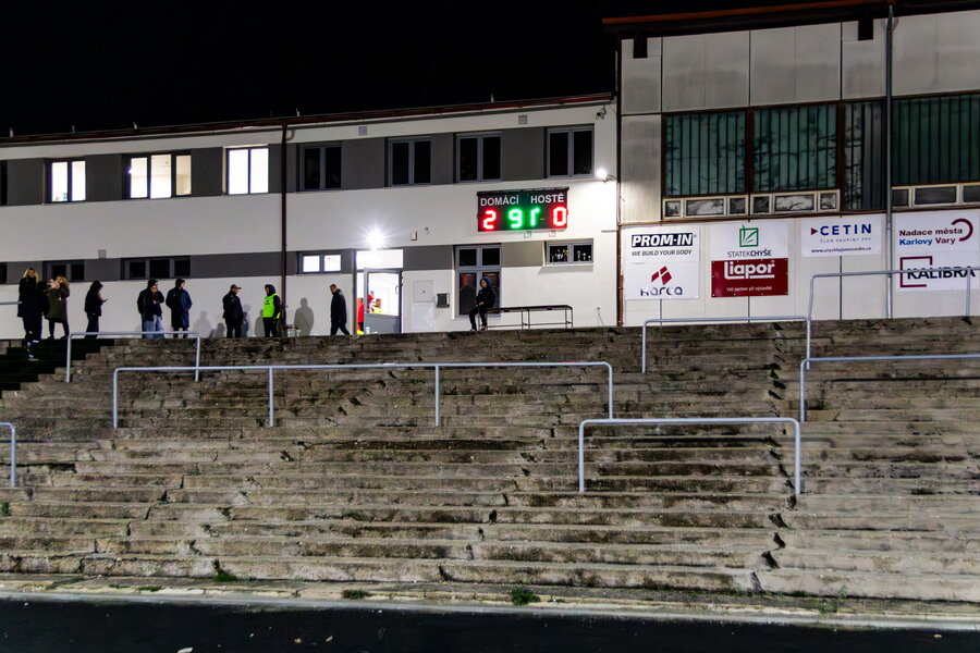 FC Slavia Karlovy Vary – FK Ostrov – Bild 42