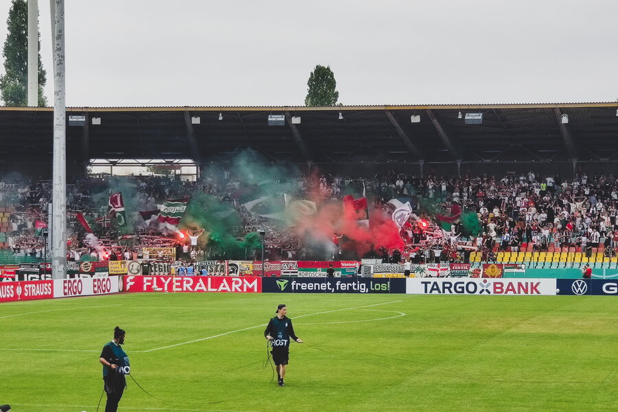 FC Viktoria 1889 Berlin – FC Augsburg – Bild 12