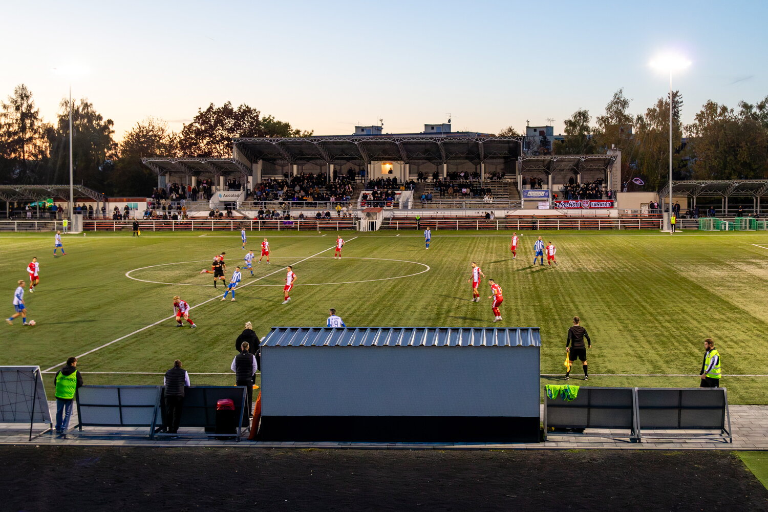 FC Slavia Karlovy Vary – FK Ostrov – Bild 17